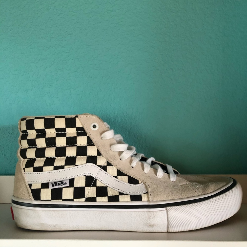 Sk8-Hi Pro Black and Cream Checkerboard Vans